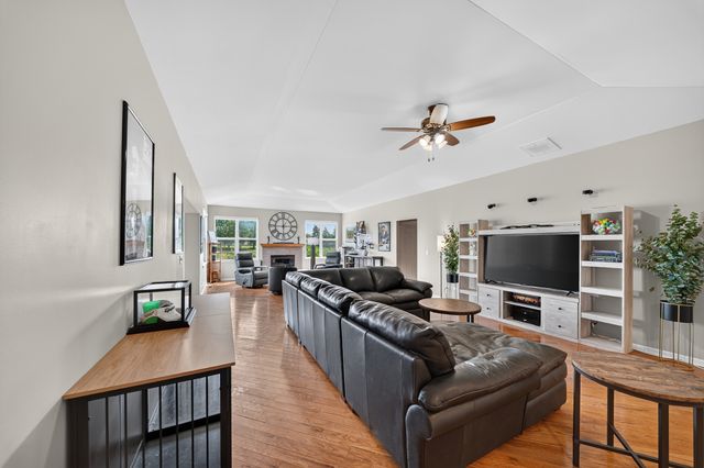 840 Verdi Court, Woodstock, IL 60098