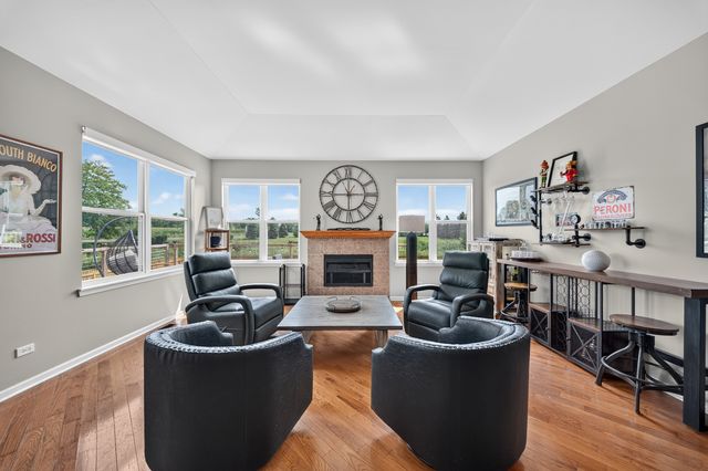 840 Verdi Court, Woodstock, IL 60098