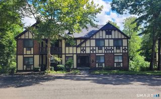 5 Essex Court 5, Brookfield, CT 06804