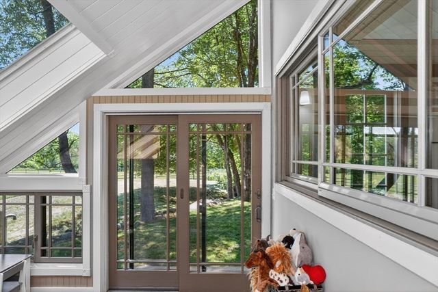75 South Rd, Pepperell, MA 01463
