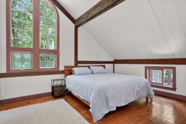 75 South Rd, Pepperell, MA 01463