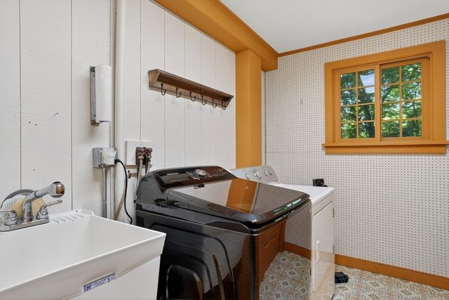 75 South Rd, Pepperell, MA 01463