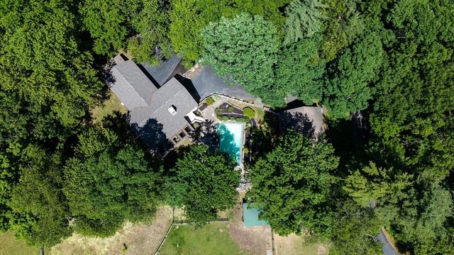 75 South Rd, Pepperell, MA 01463