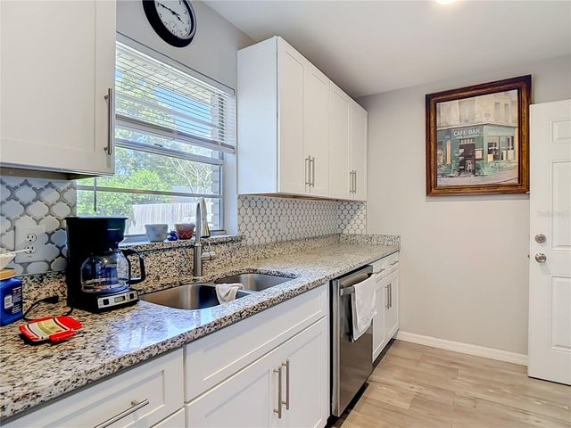 985 N 11TH STREET, Eagle Lake, FL 33839