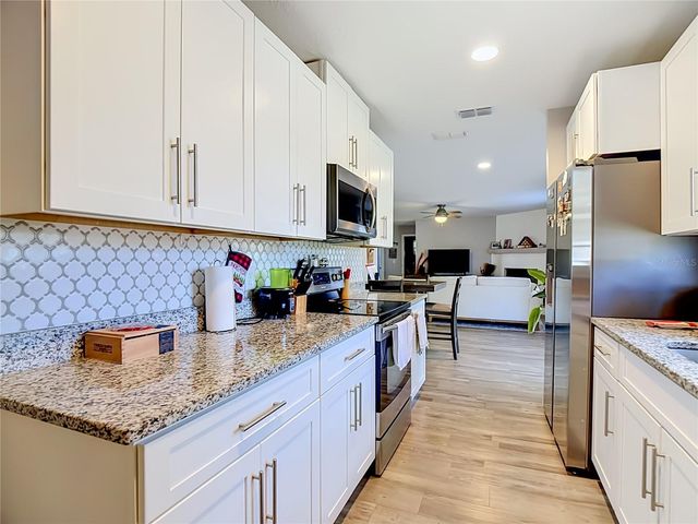 985 N 11TH STREET, Eagle Lake, FL 33839