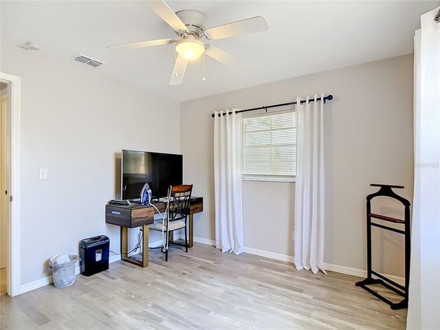 985 N 11TH STREET, Eagle Lake, FL 33839