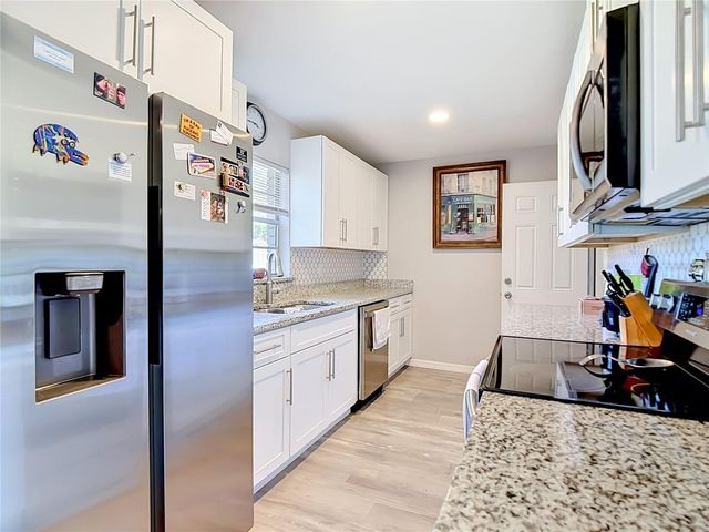 985 N 11TH STREET, Eagle Lake, FL 33839