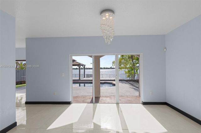 14024 SW 132nd Ave, Miami, FL 33186
