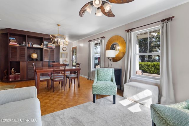 1402 Calhoun Street, Ocean Springs, MS 39564