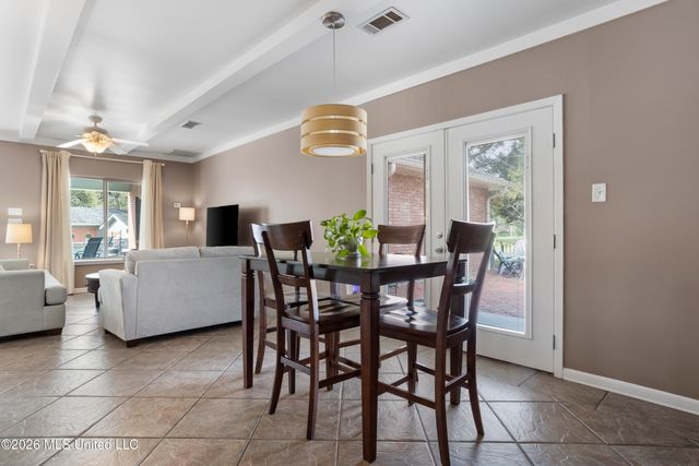 1402 Calhoun Street, Ocean Springs, MS 39564