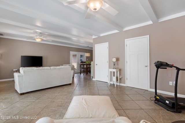 1402 Calhoun Street, Ocean Springs, MS 39564