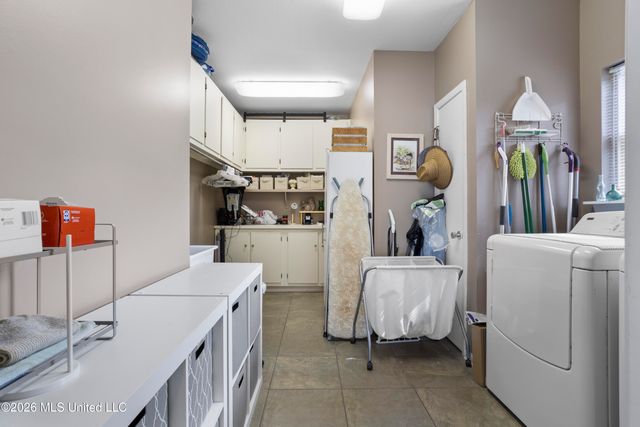 1402 Calhoun Street, Ocean Springs, MS 39564