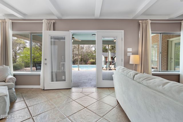 1402 Calhoun Street, Ocean Springs, MS 39564