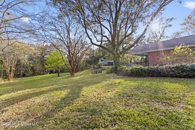 1402 Calhoun Street, Ocean Springs, MS 39564