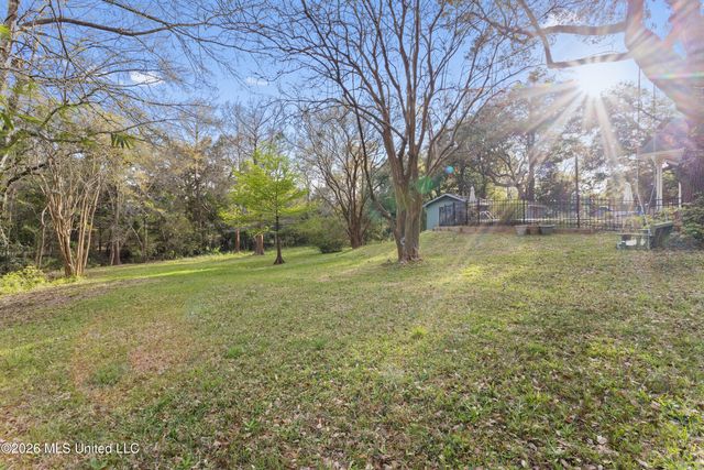 1402 Calhoun Street, Ocean Springs, MS 39564