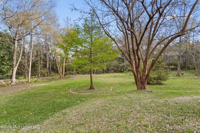 1402 Calhoun Street, Ocean Springs, MS 39564