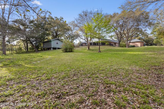 1402 Calhoun Street, Ocean Springs, MS 39564