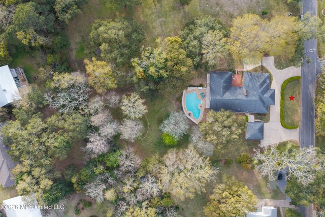 1402 Calhoun Street, Ocean Springs, MS 39564