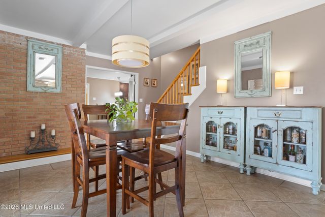 1402 Calhoun Street, Ocean Springs, MS 39564