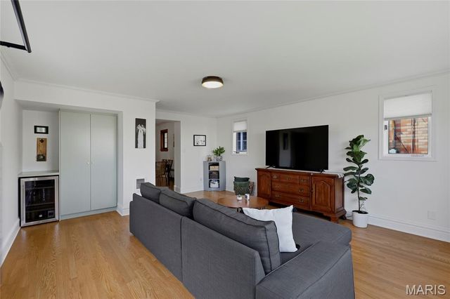 6635 Devonshire Avenue, St Louis, MO 63109