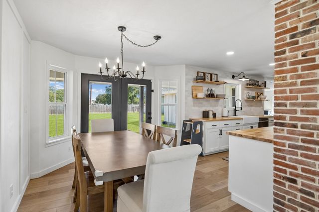 9400 Dickson Road, Fort Worth, TX 76179