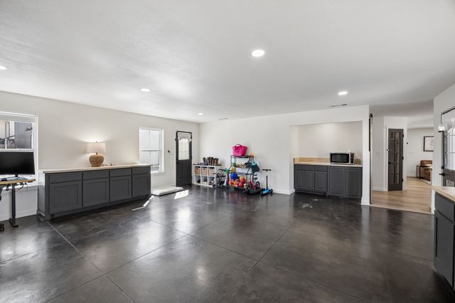 9400 Dickson Road, Fort Worth, TX 76179