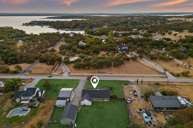 9400 Dickson Road, Fort Worth, TX 76179