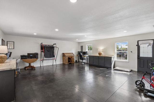 9400 Dickson Road, Fort Worth, TX 76179