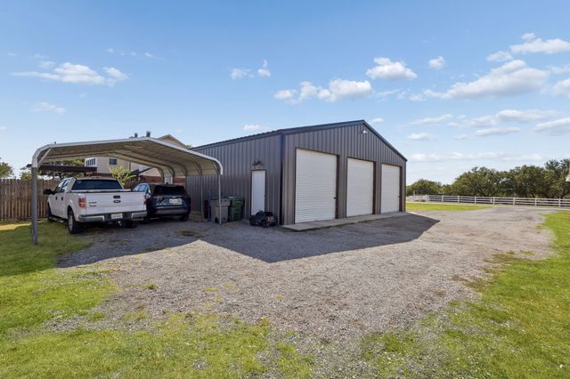 9400 Dickson Road, Fort Worth, TX 76179