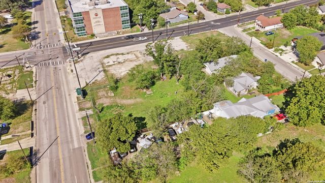 2611 E Commerce St, San Antonio, TX 78203
