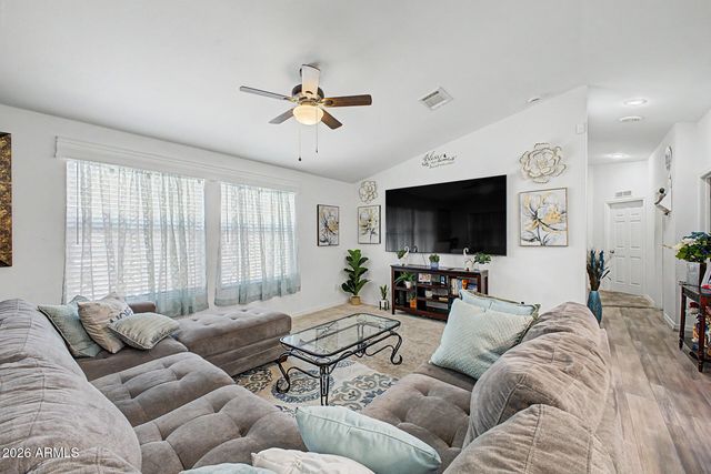 6818 W Villa Street, Phoenix, AZ 85043