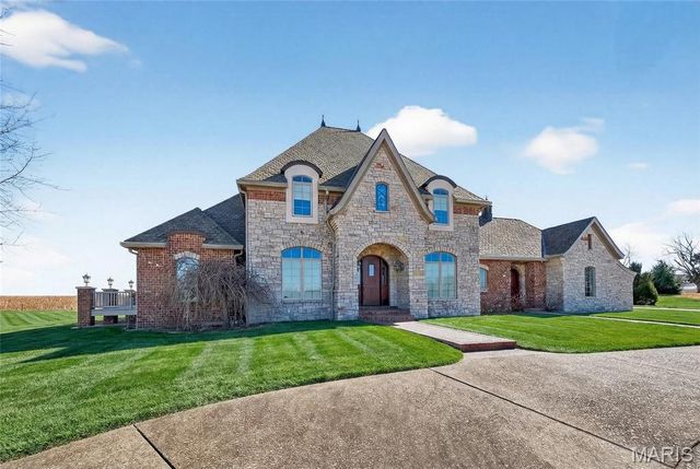 2662 N Hwy 79, Elsberry, MO 63343
