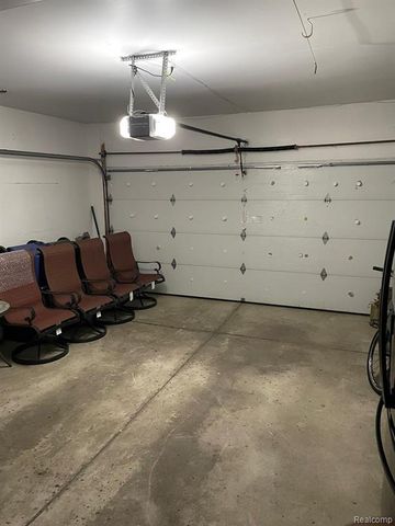 45357 Glengarry Boulevard, Canton, MI 48188