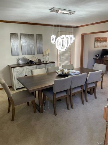 45357 Glengarry Boulevard, Canton, MI 48188