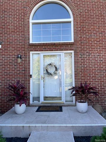 45357 Glengarry Boulevard, Canton, MI 48188