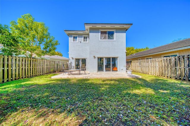 3228 SE 3rd Dr, Homestead, FL 33033