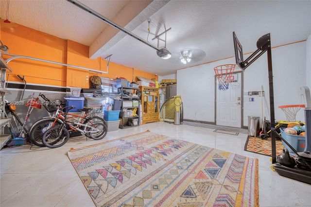 3228 SE 3rd Dr, Homestead, FL 33033