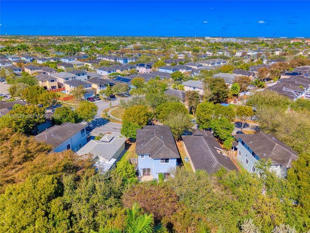 3228 SE 3rd Dr, Homestead, FL 33033