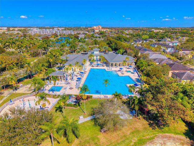 3228 SE 3rd Dr, Homestead, FL 33033