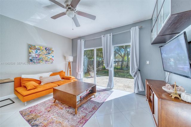 3228 SE 3rd Dr, Homestead, FL 33033