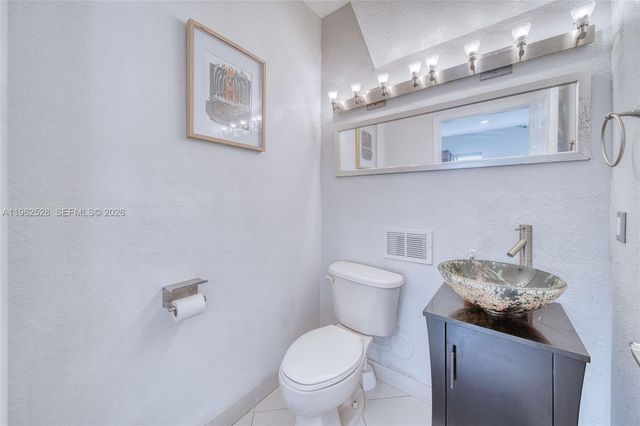 3228 SE 3rd Dr, Homestead, FL 33033