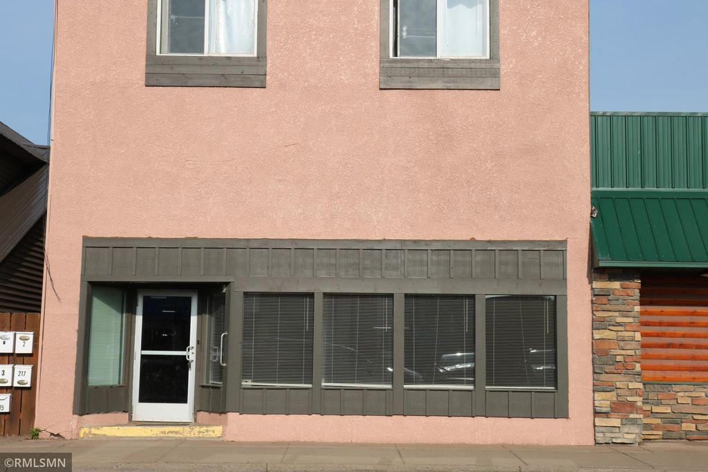 215 Main Street S, Pine City, MN 55063