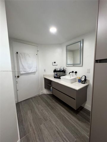 15549 N Miami Lakeway N 306, Miami Lakes, FL 33014