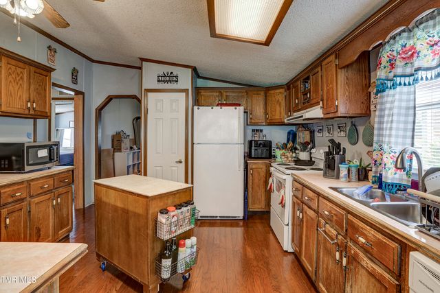 141 Hensen Avenue, Piney Flats, TN 37686
