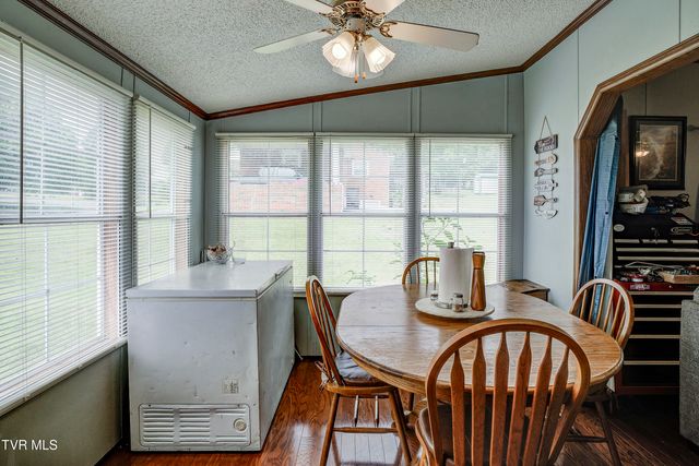 141 Hensen Avenue, Piney Flats, TN 37686