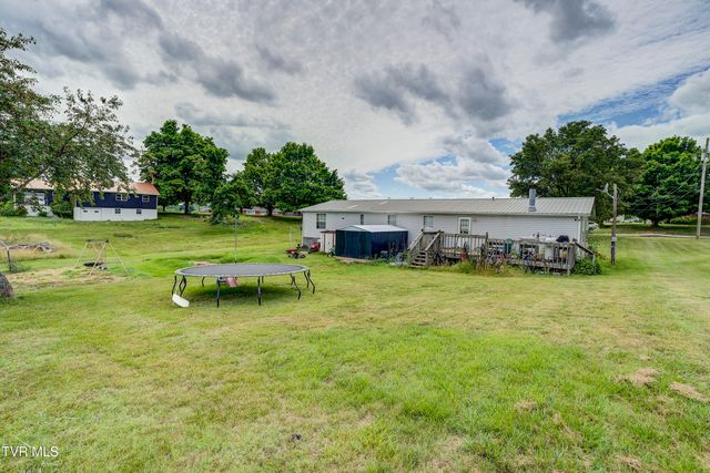 141 Hensen Avenue, Piney Flats, TN 37686