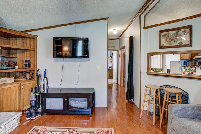 141 Hensen Avenue, Piney Flats, TN 37686