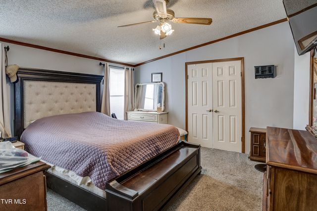 141 Hensen Avenue, Piney Flats, TN 37686