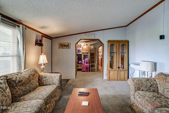 141 Hensen Avenue, Piney Flats, TN 37686