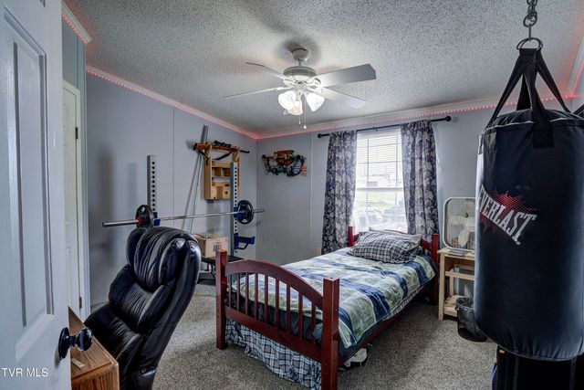 141 Hensen Avenue, Piney Flats, TN 37686
